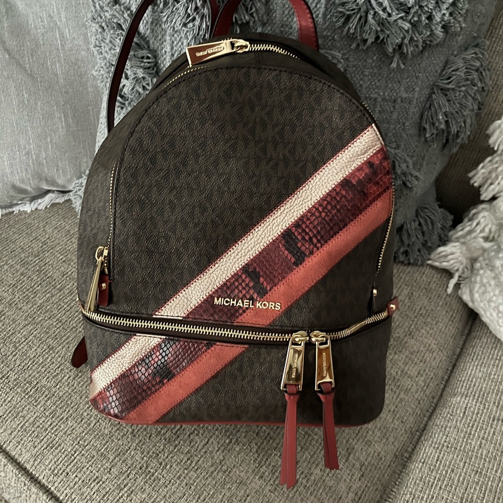 Michael Kors Backpack, GENTLY USED!! Cleaning out closet!! Thank you